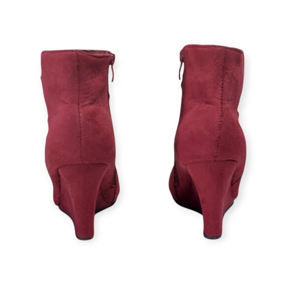 Rue 21 Burgundy Faux Suede Side Zipped Ankle Heeled Wedges Booties Size 8.5 - Picture 5 of 7